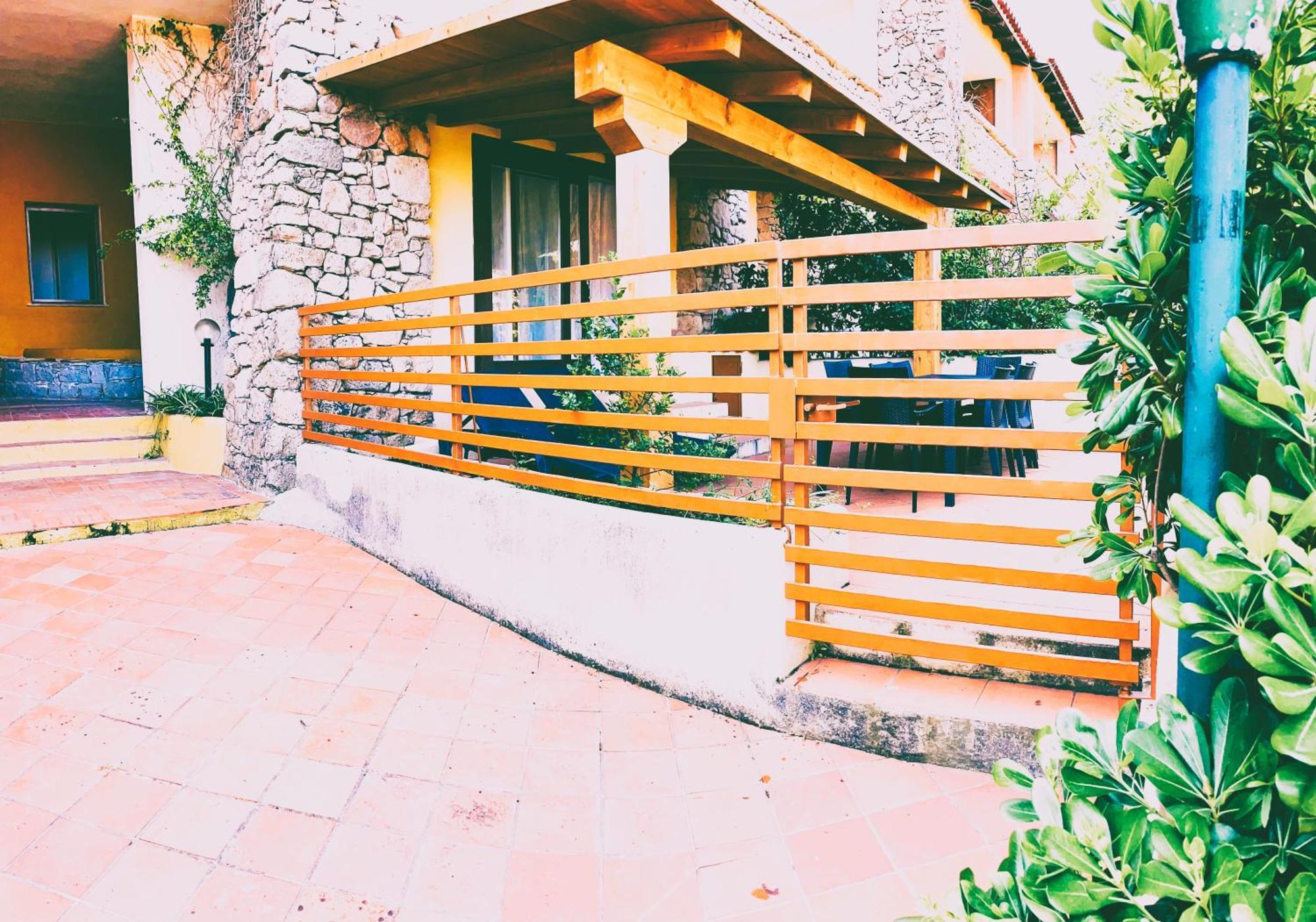 Bellissimo Appartamento Con Veranda Privata Al Centro Di Порто-Ротондо Экстерьер фото
